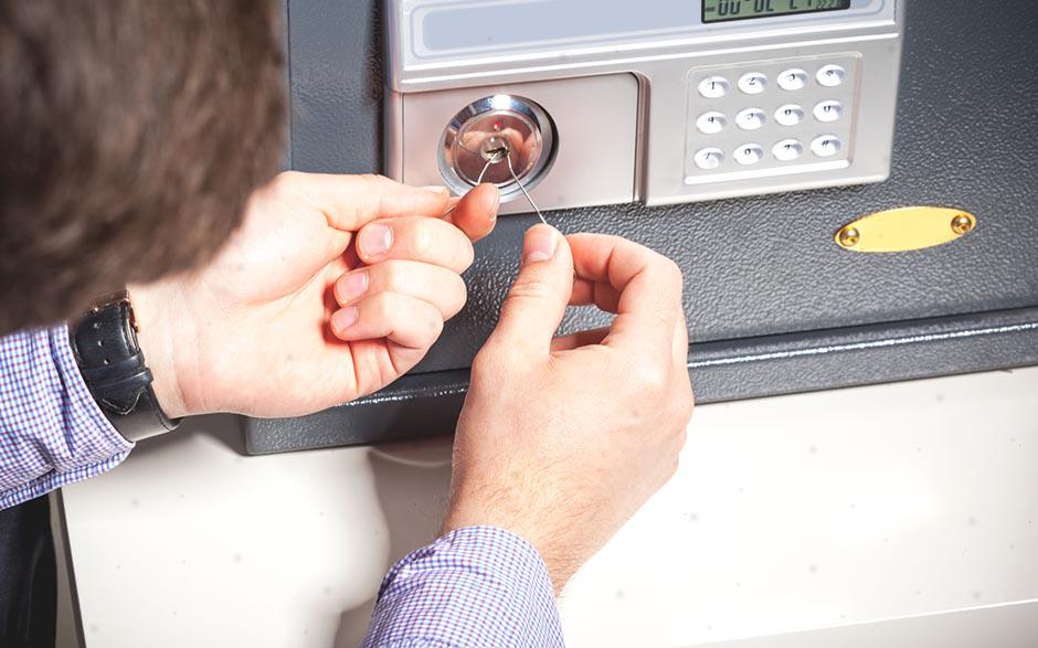 ouvrir une porte fermée à clé Cesson