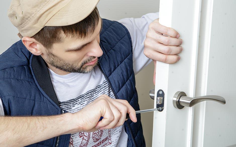 ouvrir une serrure sans clef Claye-Souilly